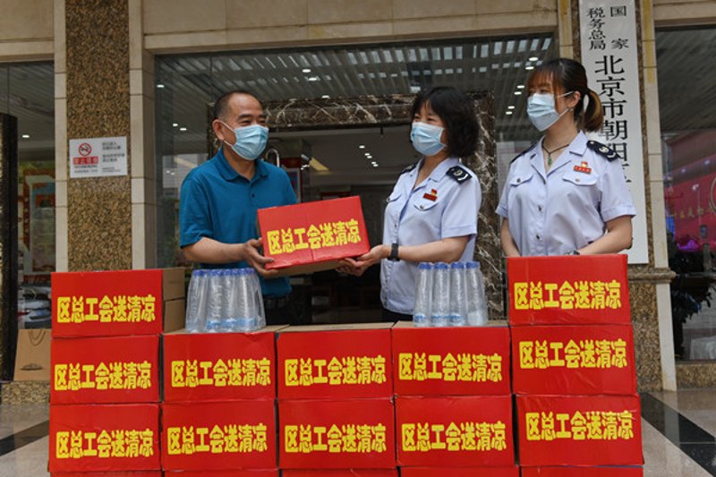 商务礼品定制的趋势与发展