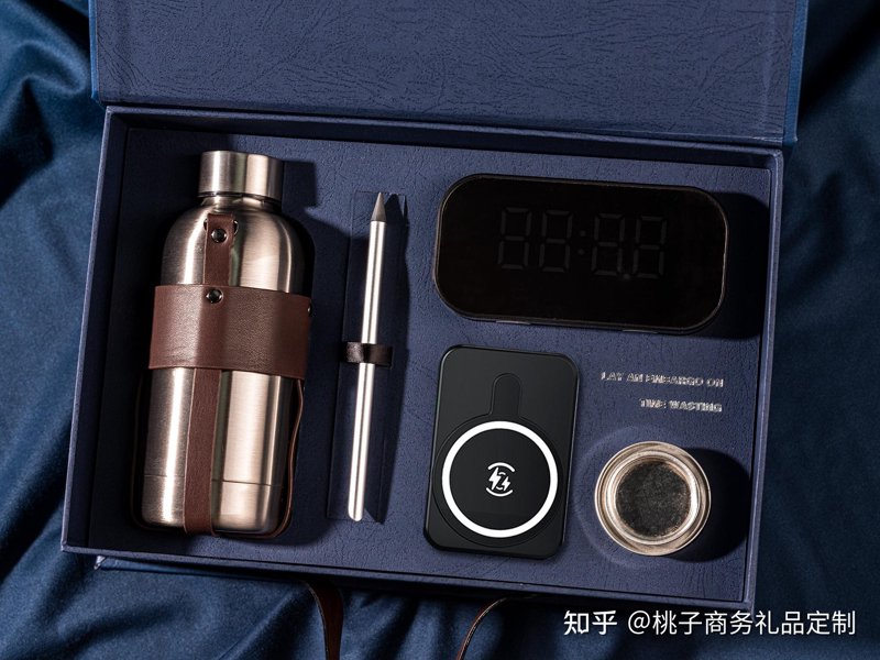 个性化节日礼品定制：让爱更有温度